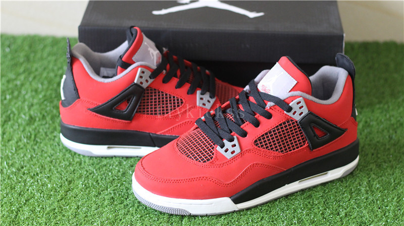 Authentic Air Jordan IV 4 Toro Bravo